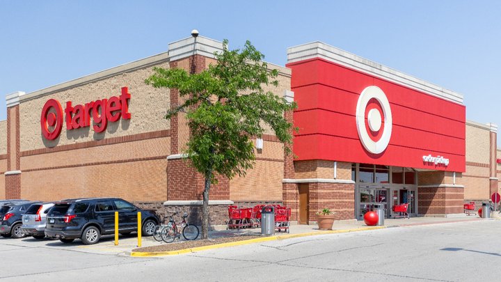 Дополнительная фотография к материалу «Сеть Target сняла с продажи детский костюм после сравнений с блэкфейсом»