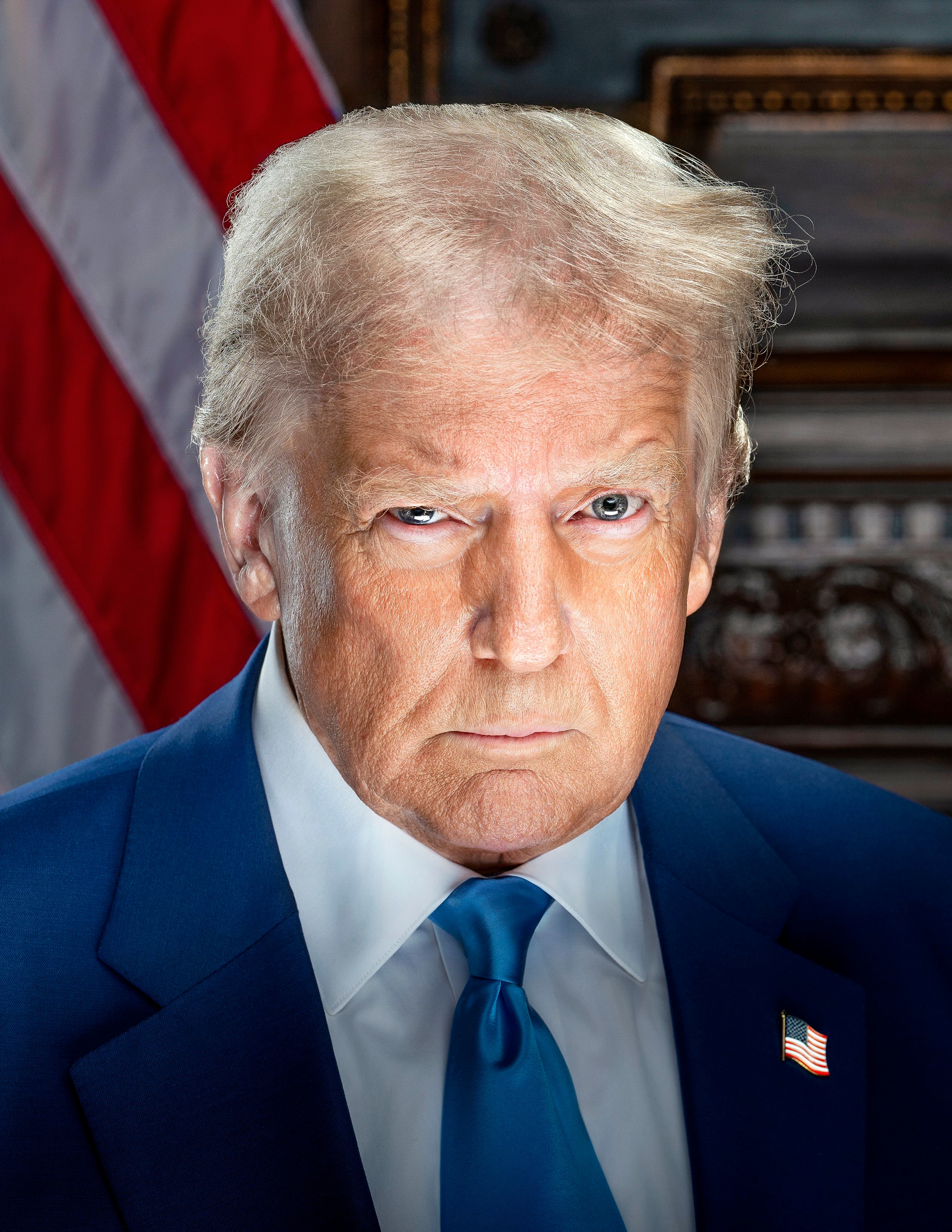 Дополнительная фотография к материалу «Глава ЦРУ предложил Трампу, Путину и Зеленскому встретиться»
