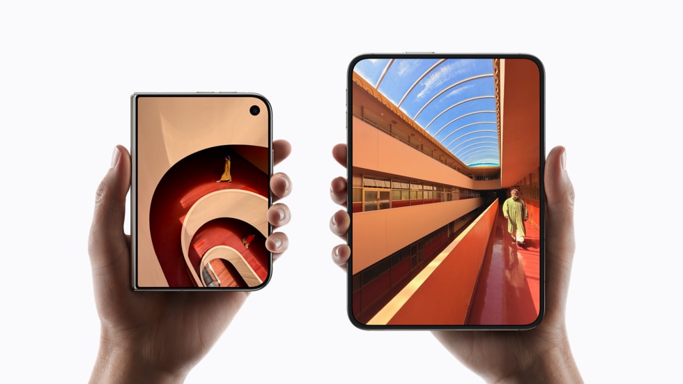 Дополнительная фотография к материалу «Apple наконец сложила iPhone пополам»