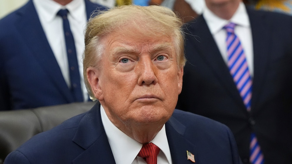 Трамп отправляет военных в Гренландию - гуглит весь мир